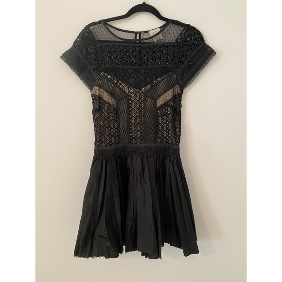 Free People FP ONE Lola Dress Black Lace Raw Hem - Picture 2 of 10